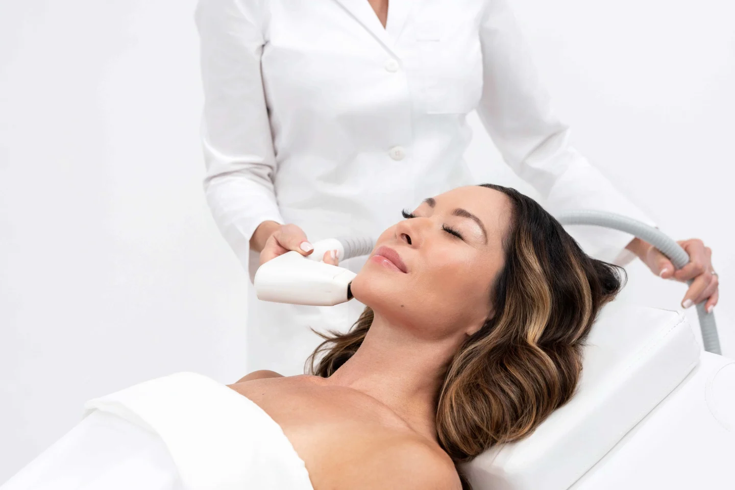 Sofwave treatment along the jawline and lower face